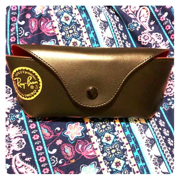 Ray-Ban Accessories - 🚨SOLD🚨🕶Ray-Ban sunglasses case Ray-Ban Accessories - 🚨SOLD🚨🕶Ray-Ban sunglasses case